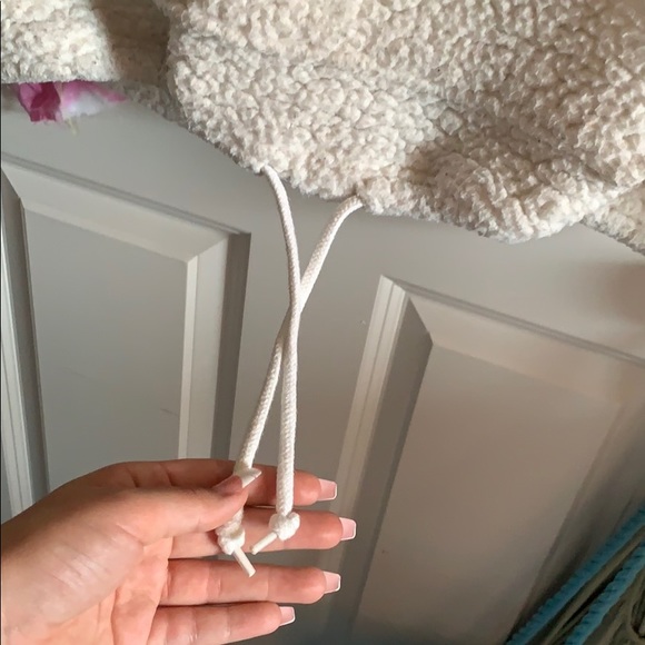 SOLD❌VS pink half zip - Picture 2 of 7